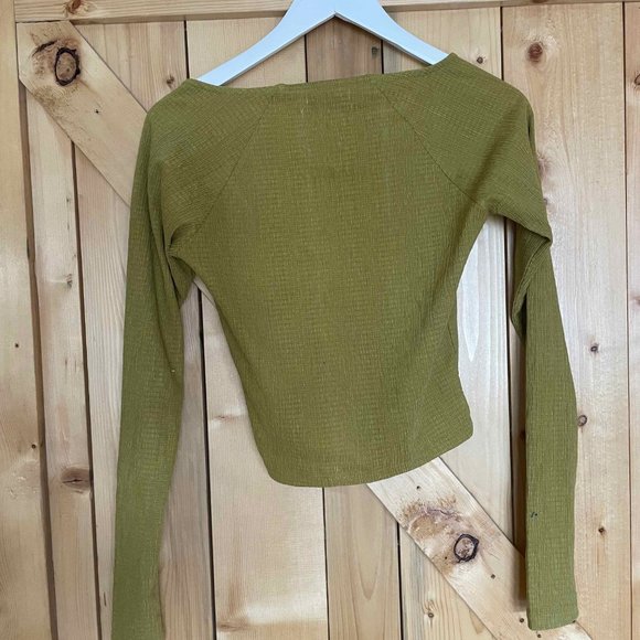 urban outfitters long sleeve chartreuse crop top - Picture 3 of 4